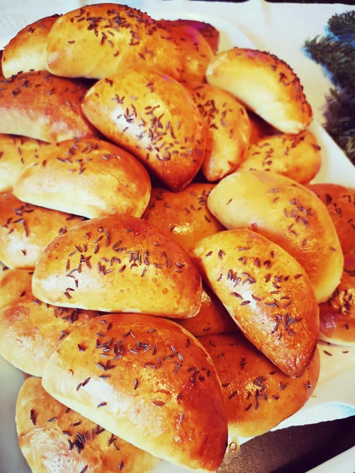 Pīrādziņi ar šķovētiem kāpostiem