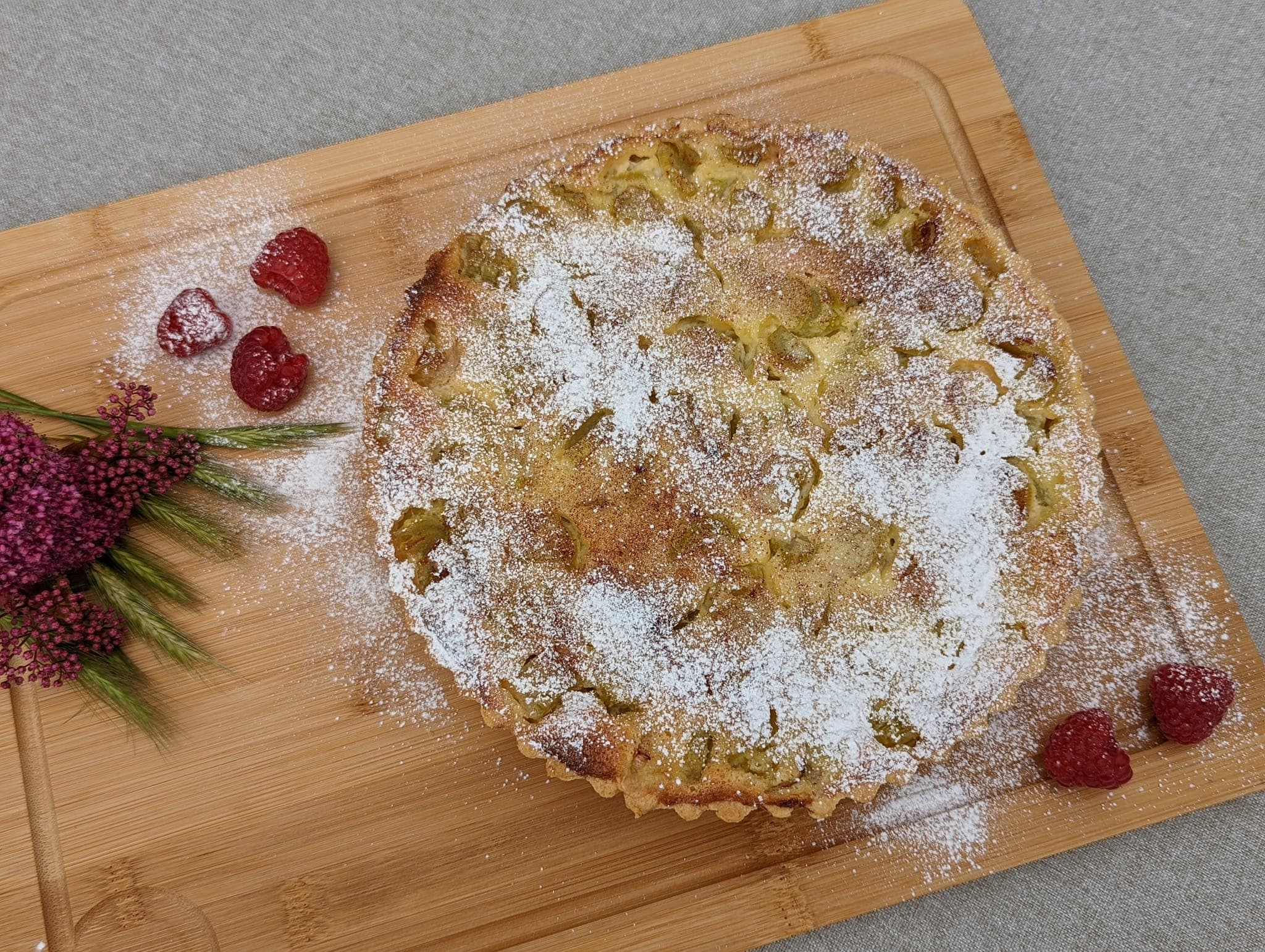 Rabarberu plātsmaize